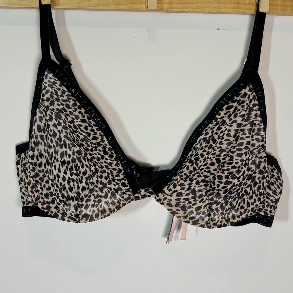 Victoria's Secret Black and Cream Animal Print Bra